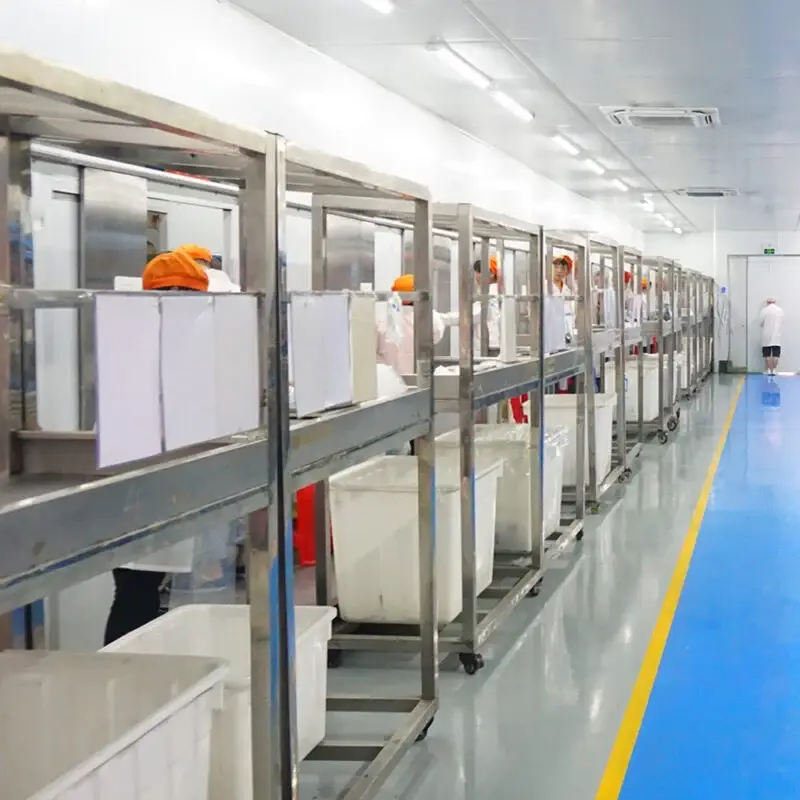 Large-scale silicone product manufacturing machines